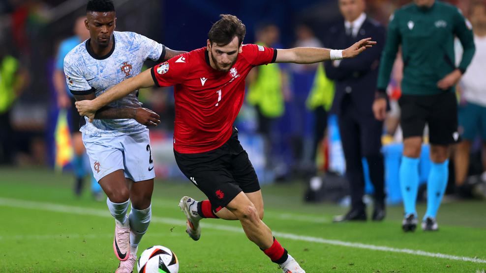 本场最佳球员:Khvicha Kvaratskhelia